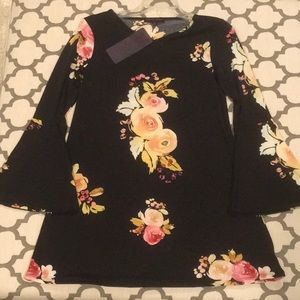 🐨 2 for $30! Bell sleeve floral dress NWT!